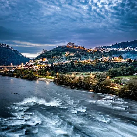 Casinha Da Ladeira 3360 * ペナコーヴァ