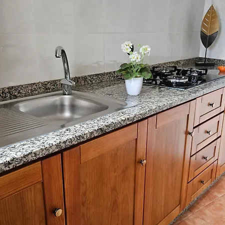 Casinha Da Ladeira 3360 *