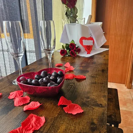 Casinha Da Ladeira 3360 *